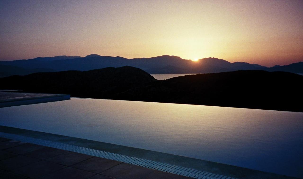 Villa Lir Tholos  Екстериор снимка